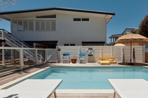 BAY PROPERTIES . The Sailors Bungalow - Perisher Accommodation 2