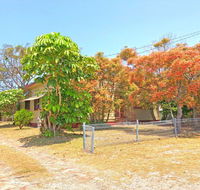 'Daves Place' 27 Rigney St - Holiday house with WIFI Aircon  Boat Parking - Perisher Accommodation