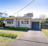 'Shoalz' 28 Rigney Street - Renovated Pet Friendly Cottage  Boat Parking - Perisher Accommodation
