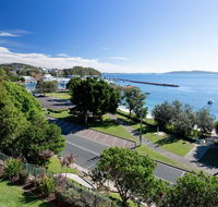 1 'Kiah' 53 Victoria Parade - stunning views wifi aircon just across the road to the water - Perisher Accommodation