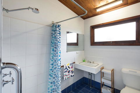 17 Dulling Street - Beach House - Perisher Accommodation 2