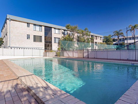 2 'The Dunes', 38 Marine Drive - Pool, Tennis Court And So Close To The Beach - Perisher Accommodation 1
