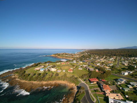 2 Jocelyn Street. Dalmeny - Perisher Accommodation 0