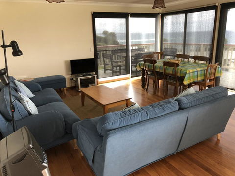2 Jocelyn Street. Dalmeny - Perisher Accommodation 2