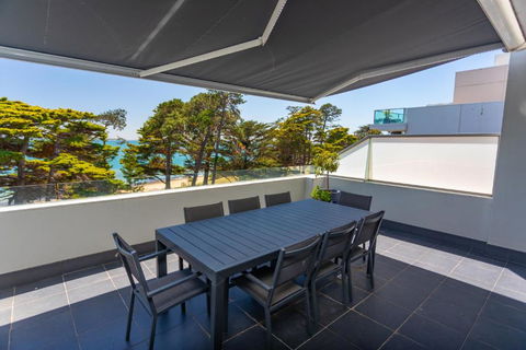 C-Scape Penthouse - Cowes Beach Front - Perisher Accommodation 3