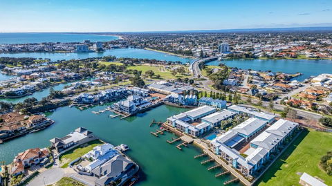 C Mandurah Apartment Resort - Perisher Accommodation 0