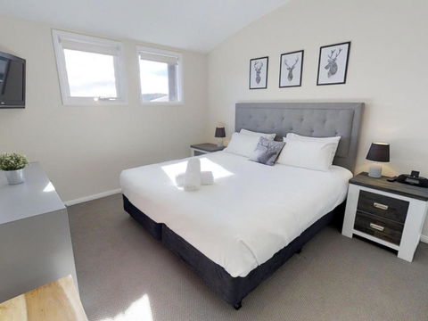 Courtyard Loft 12 The Stables Perisher - Perisher Accommodation 1