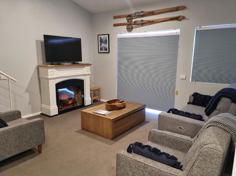 Courtyard Loft 12 The Stables Perisher - Perisher Accommodation 0