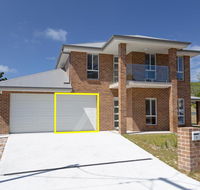 5 Bent Street - huge house with Foxtel  Aircon - Perisher Accommodation