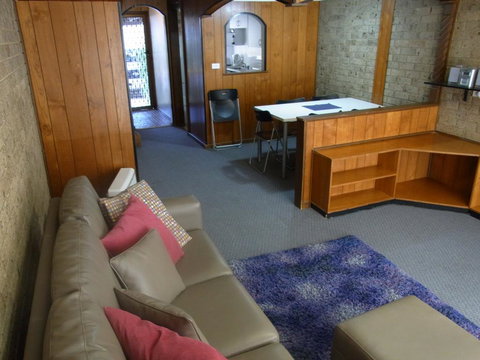 A Furnished Townhouse In Goulburn - Perisher Accommodation 2