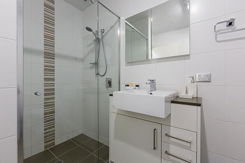 Accommodate Canberra- Domain Parliamentary Triangle - Perisher Accommodation 3