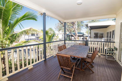 E.V. - Eurong Beach Villa - Perisher Accommodation 2