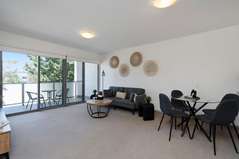 Elegant 2-Bed Apartment With Balcony - Perisher Accommodation 1