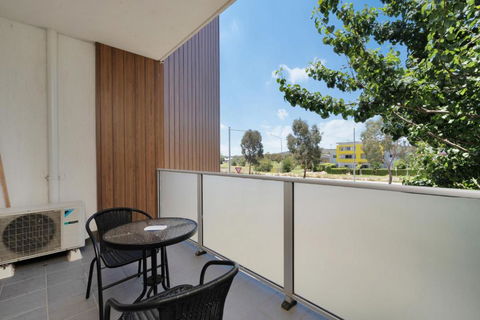 Elegant 2-Bed Apartment With Balcony - Perisher Accommodation 2