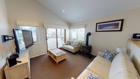 Family Chalet 29 The Stables Perisher - Perisher Accommodation 0