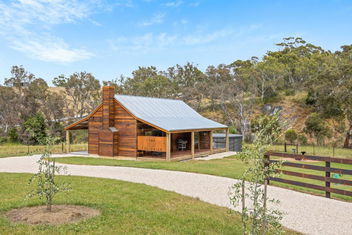 Grandview Accommodation - Hideaway Huts with Perisher Accommodation