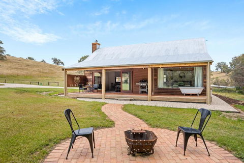 Grandview Accommodation - Hideaway Huts - Perisher Accommodation 4