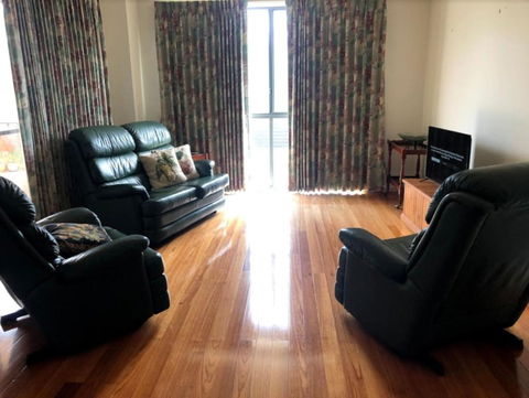 Ground Level 2BR 2BA Apartment W Courtyard - Perisher Accommodation 0