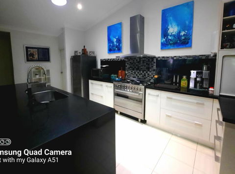 ISLAND ROOM On Magnetic Island - Perisher Accommodation 2