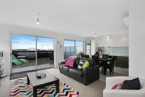 APOLLO 13 PENTHOUSE - Free Wifi & Huge Terrace! - Perisher Accommodation 0