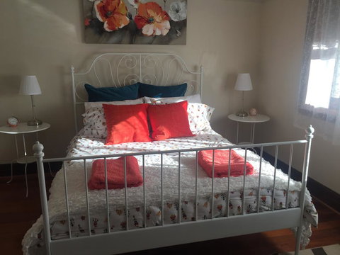 Art Deco Cottage - Perisher Accommodation 0