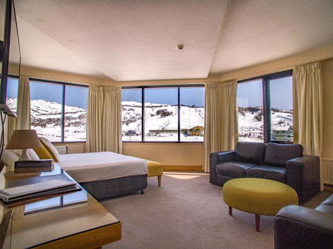 Marritz Hotel - Perisher Accommodation 1