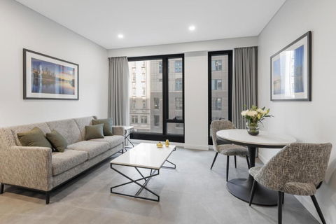 Meriton Suites Melbourne - Perisher Accommodation 0