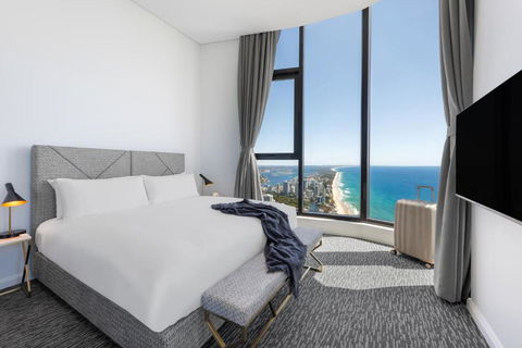 Meriton Suites Surfers Paradise - Perisher Accommodation 0