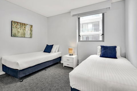 North Sydney Large Two Bedroom MIL2302 - Perisher Accommodation 2