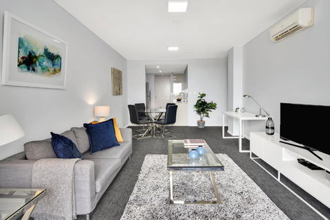 North Sydney Large Two Bedroom MIL2252402 - Perisher Accommodation 0