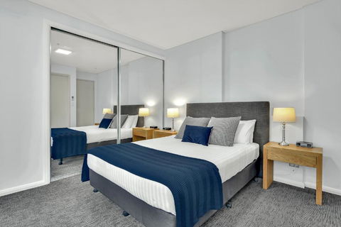 North Sydney Large Two Bedroom MIL2252402 - Perisher Accommodation 2