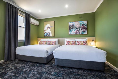 Nightcap At Pritchards Hotel - Perisher Accommodation 3
