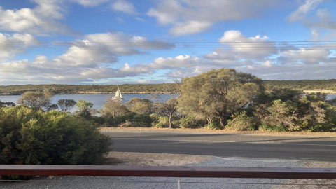 Off The Net - New Listing - Esplanade Property With Views Of The Channel - Perisher Accommodation 0