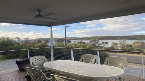 Off The Net - New Listing - Esplanade Property With Views Of The Channel - Perisher Accommodation 1