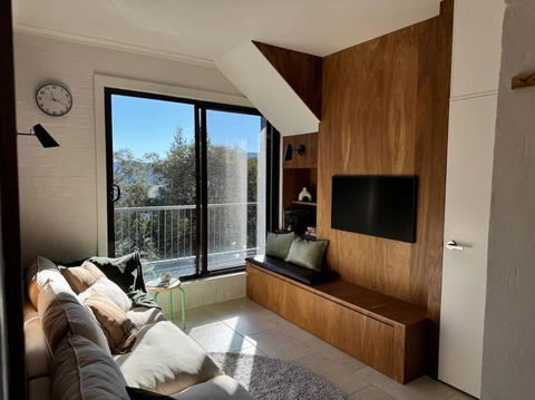 One Cedarwood - Petite Challet Falls Creek - Perisher Accommodation 0