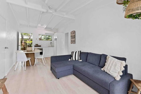 PA2 Stunning Sunshine Beach Apt Pets Welcome - Perisher Accommodation 0
