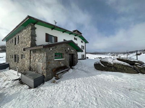 Peer Gynt Ski Lodge - Perisher Accommodation 0