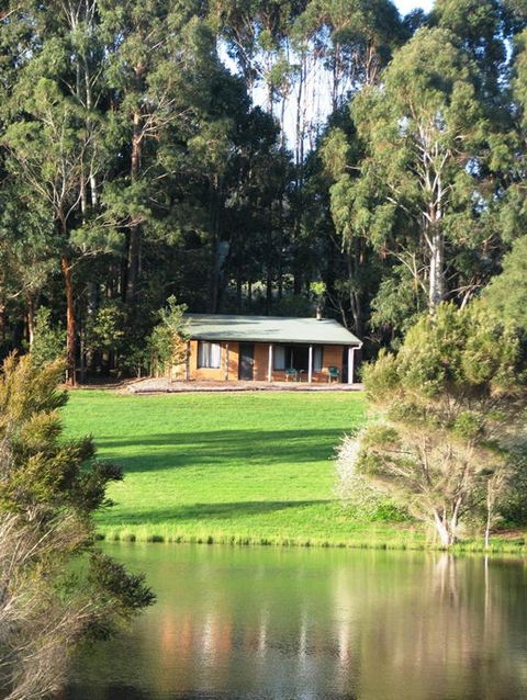 Pemberton Lake View Chalets - Perisher Accommodation 2