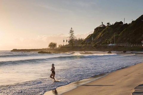 PET FRIENDLY & Super Central Retro Beach Pad! - Perisher Accommodation 3