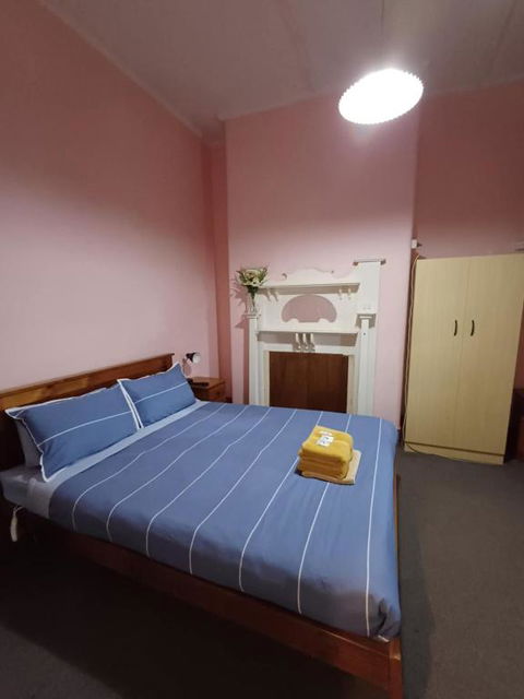 PETERBOROUGH HOTEL - Perisher Accommodation 2