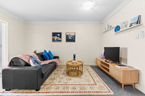 Prime Perth Apartment - Perisher Accommodation 1