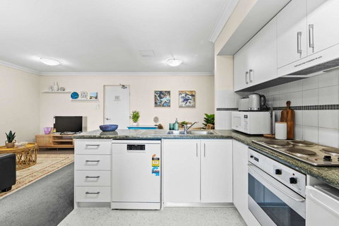 Prime Perth Apartment - Perisher Accommodation 3