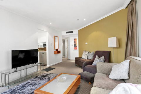 Quay West 2302 Self-Catering - Perisher Accommodation 3