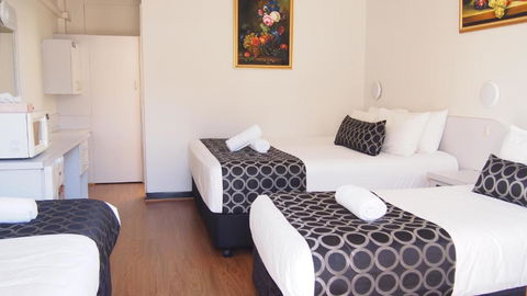 Queanbeyan Motel - Perisher Accommodation 0