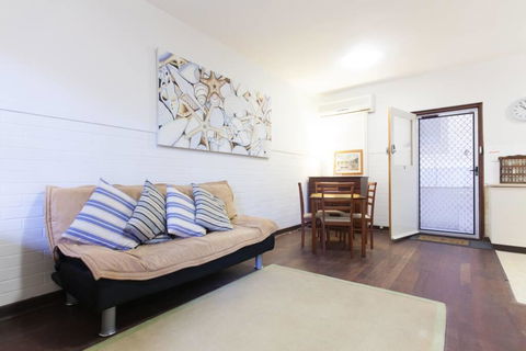 B3 Walk To UWA, Swan River On The Nedlands Border - Perisher Accommodation 0