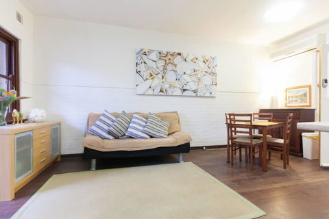 B3 Walk To UWA, Swan River On The Nedlands Border - Perisher Accommodation 1