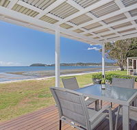 Beached Inn' 93 Foreshore Drive - Spacious beach front house - Perisher Accommodation