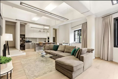 Renovated Warehouse Conversion In Heart Of Sydney - Perisher Accommodation 0