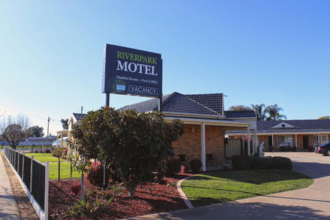 RiverPark Motel - Perisher Accommodation 0