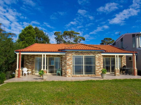 Salamander Beach Front - Perisher Accommodation 1